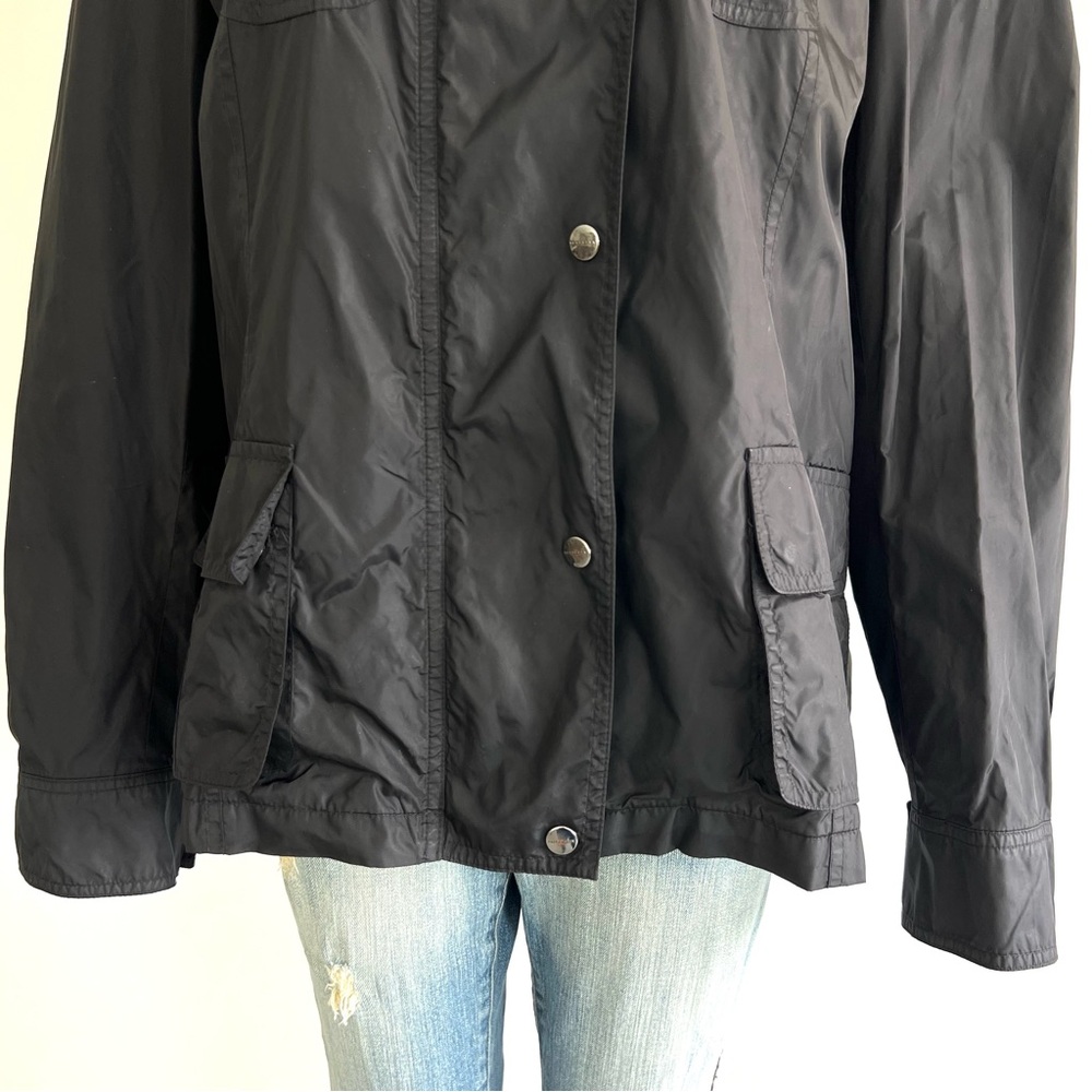 Burberry Black High-Collar Hooded Trench Jacket - Picture 3 of 16
